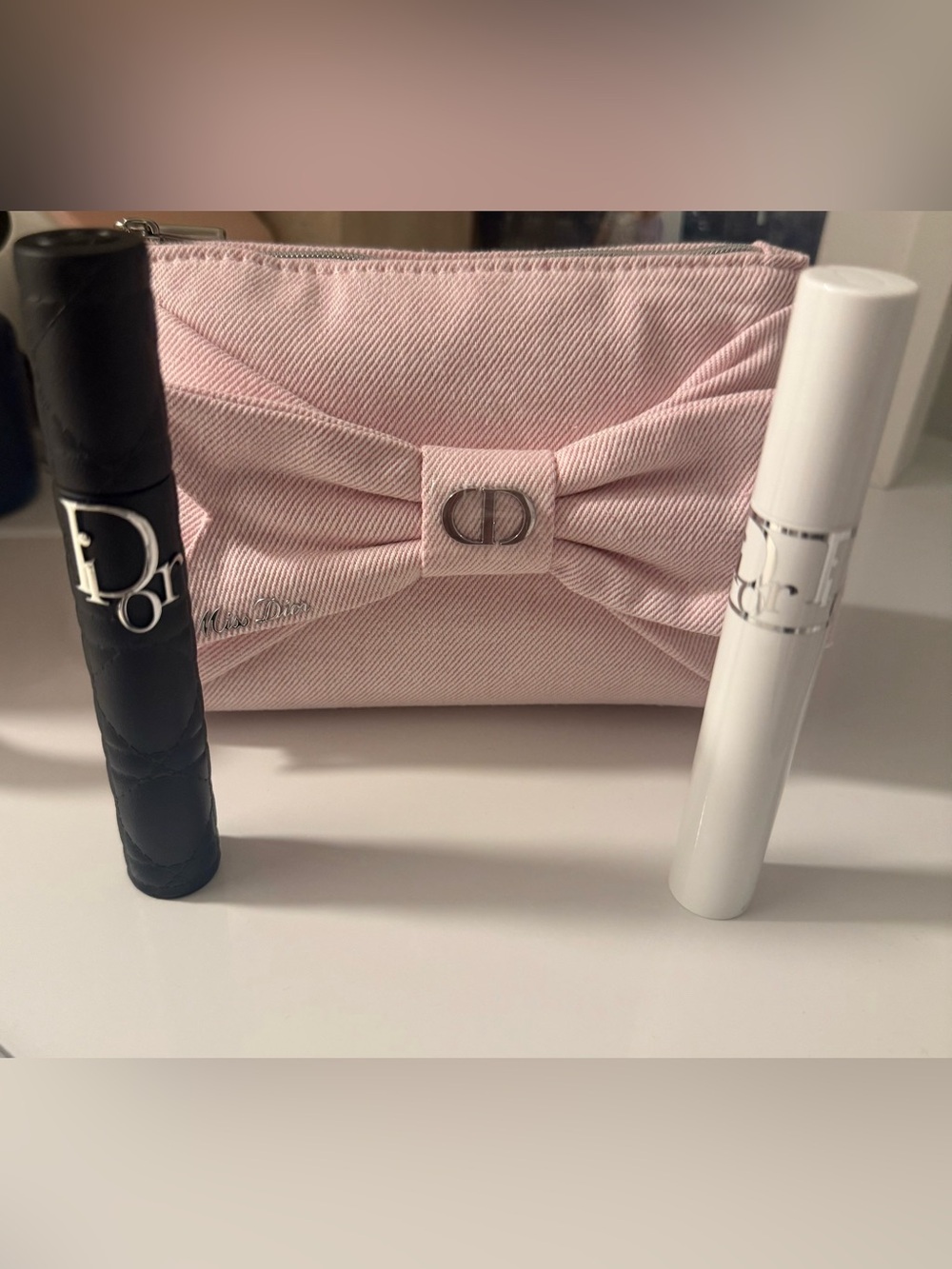 Dior Light Pink Bow Zip Pouch and Diorshow mascara and Diorshow maximizer 40